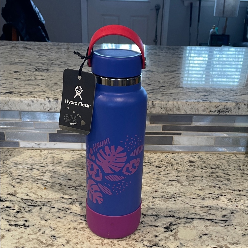 Hydro Flask Tropical Blue with Pink and Red Accents